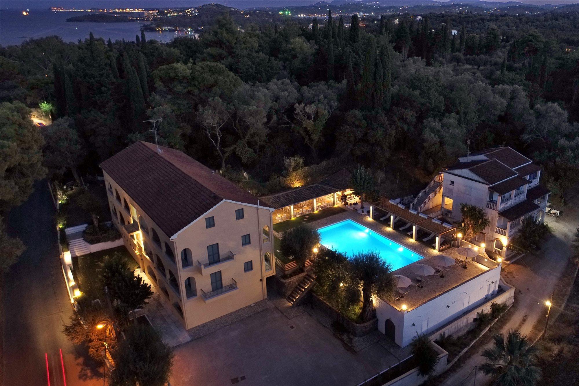 Villa Karmar Hotel Apartments Дассия Экстерьер фото