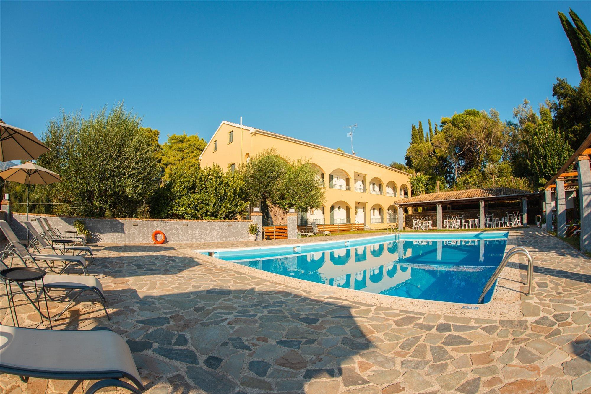 Villa Karmar Hotel Apartments Дассия Экстерьер фото