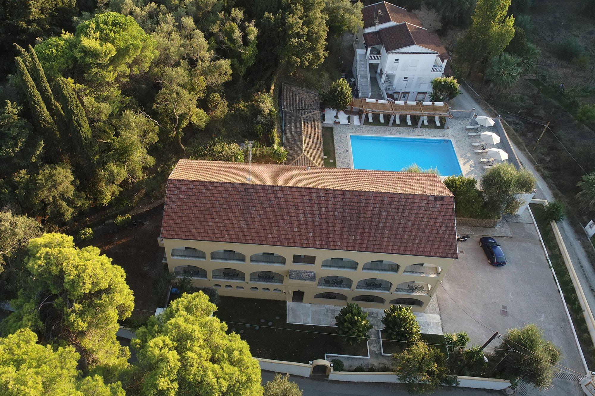 Villa Karmar Hotel Apartments Дассия Экстерьер фото