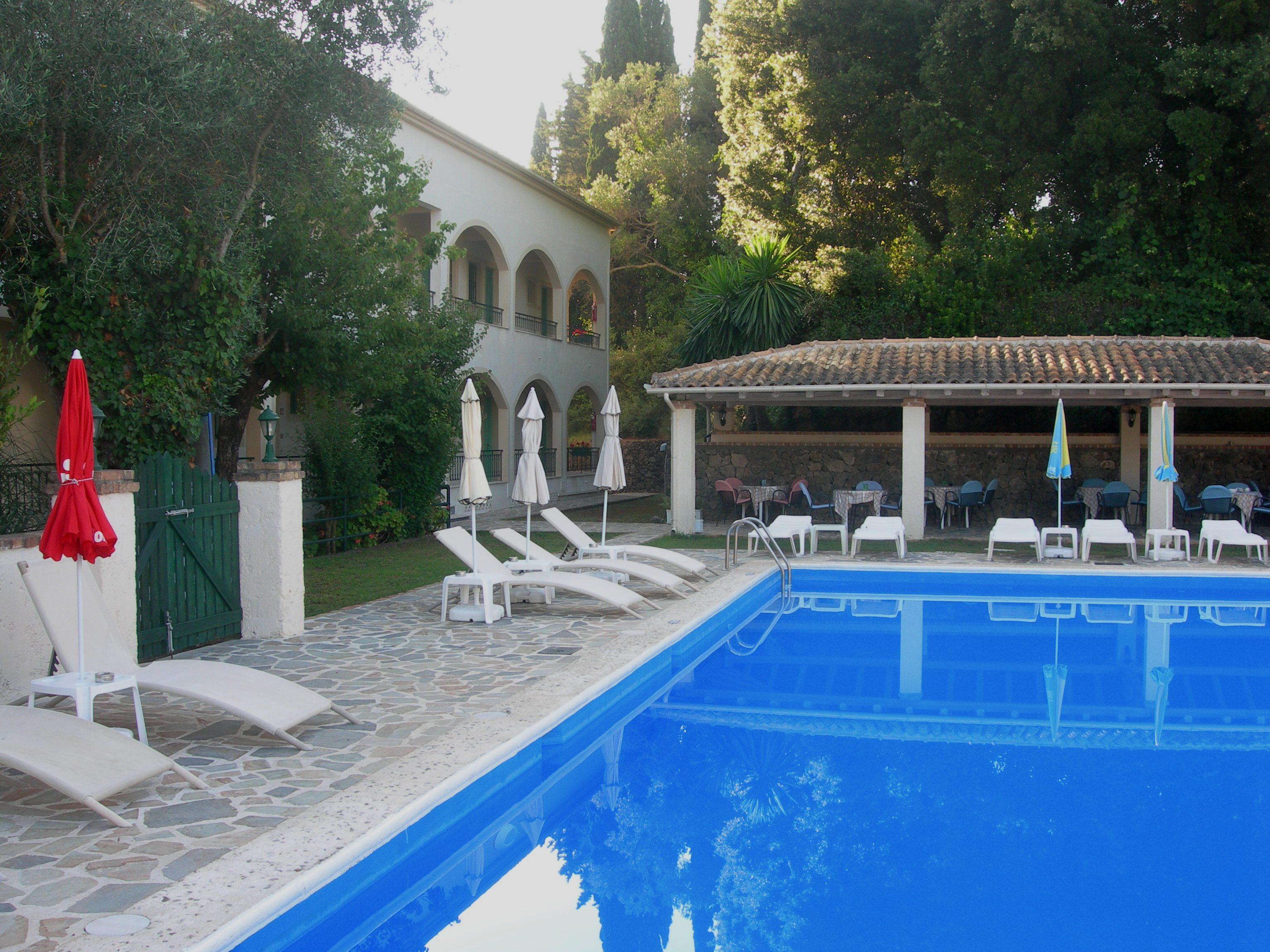 Villa Karmar Hotel Apartments Дассия Экстерьер фото