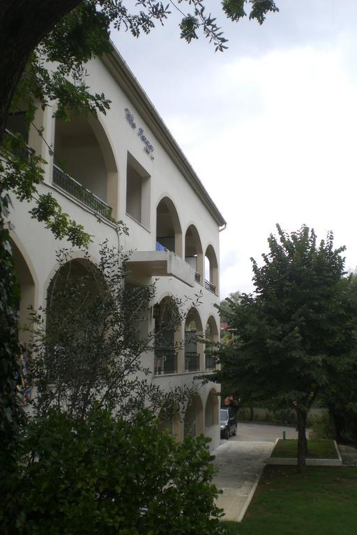 Villa Karmar Hotel Apartments Дассия Экстерьер фото