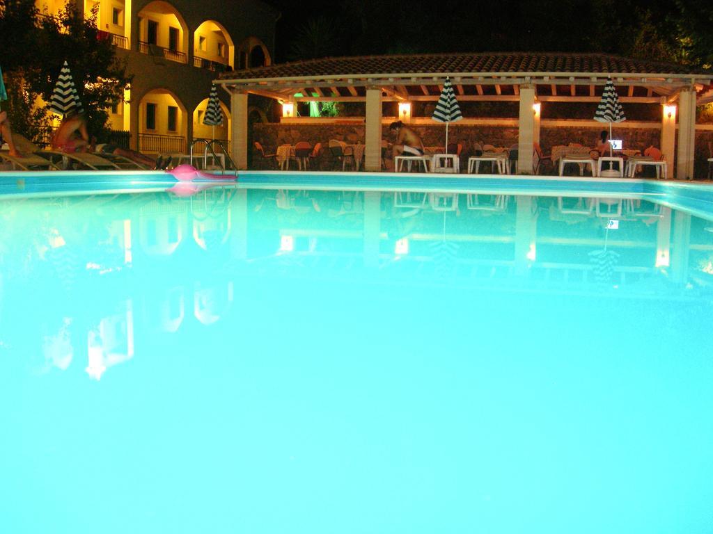 Villa Karmar Hotel Apartments Дассия Экстерьер фото