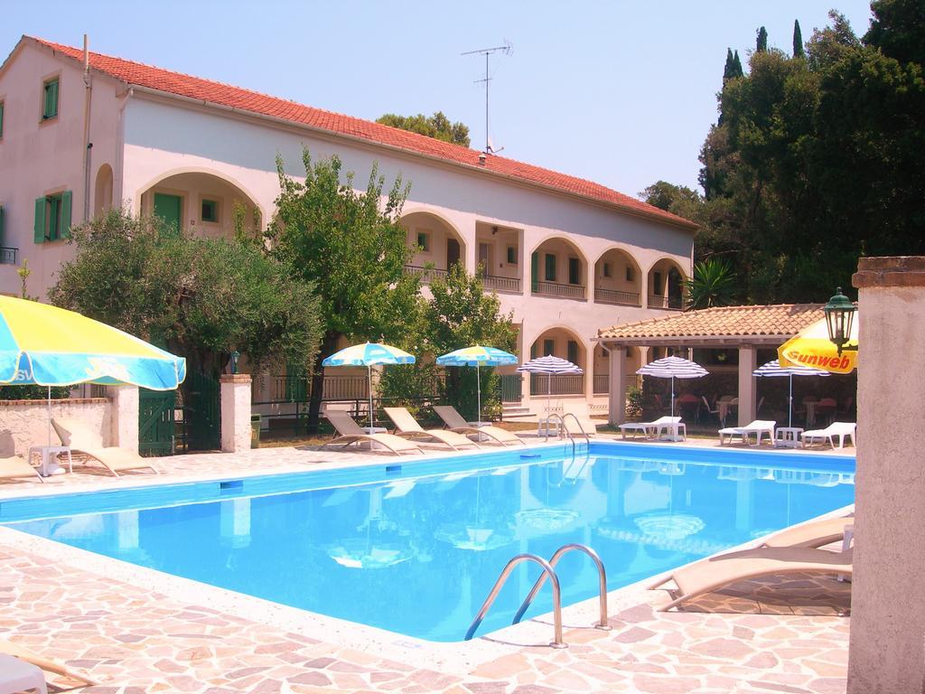 Villa Karmar Hotel Apartments Дассия Экстерьер фото