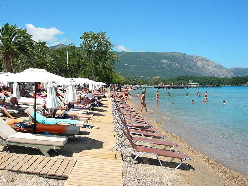 Villa Karmar Hotel Apartments Дассия Экстерьер фото