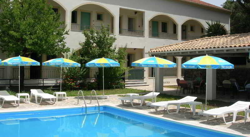 Villa Karmar Hotel Apartments Дассия Экстерьер фото