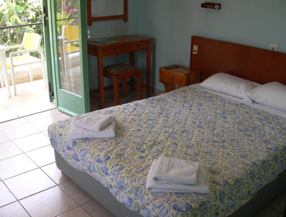 Villa Karmar Hotel Apartments Дассия Экстерьер фото